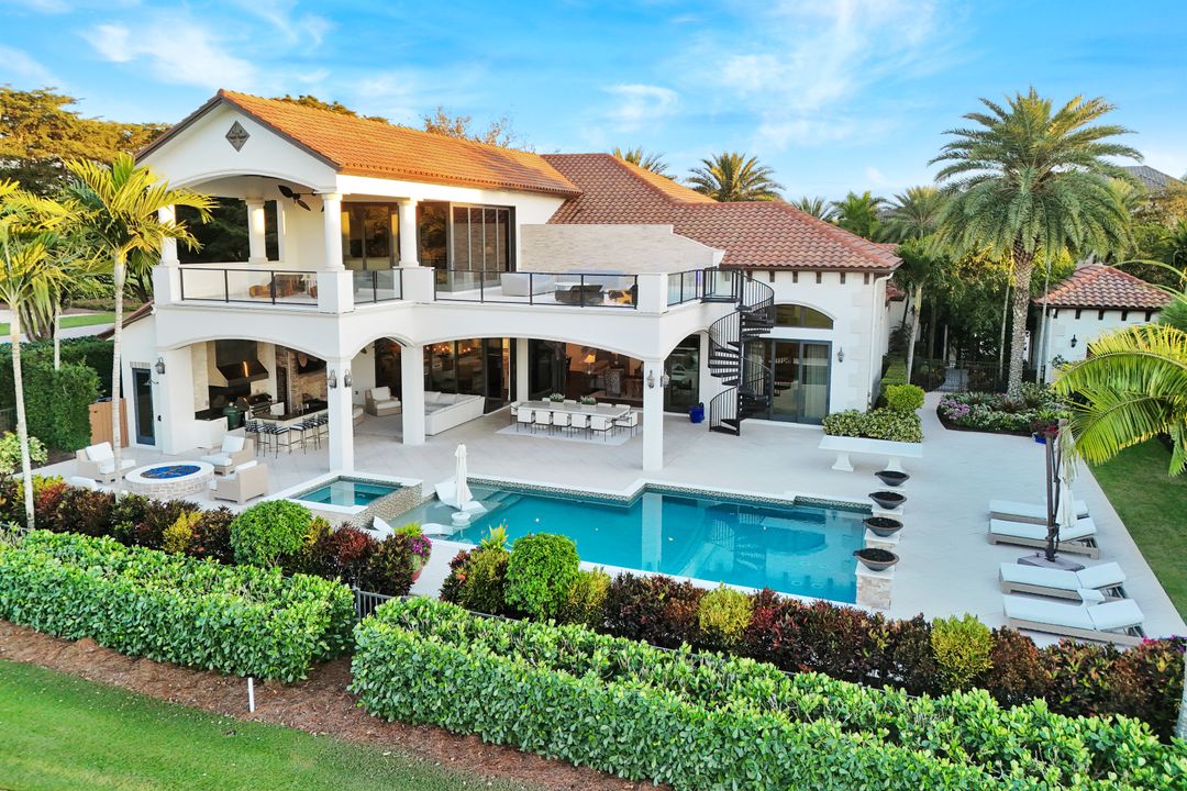 16725 Prato Way, Naples, FL 34110