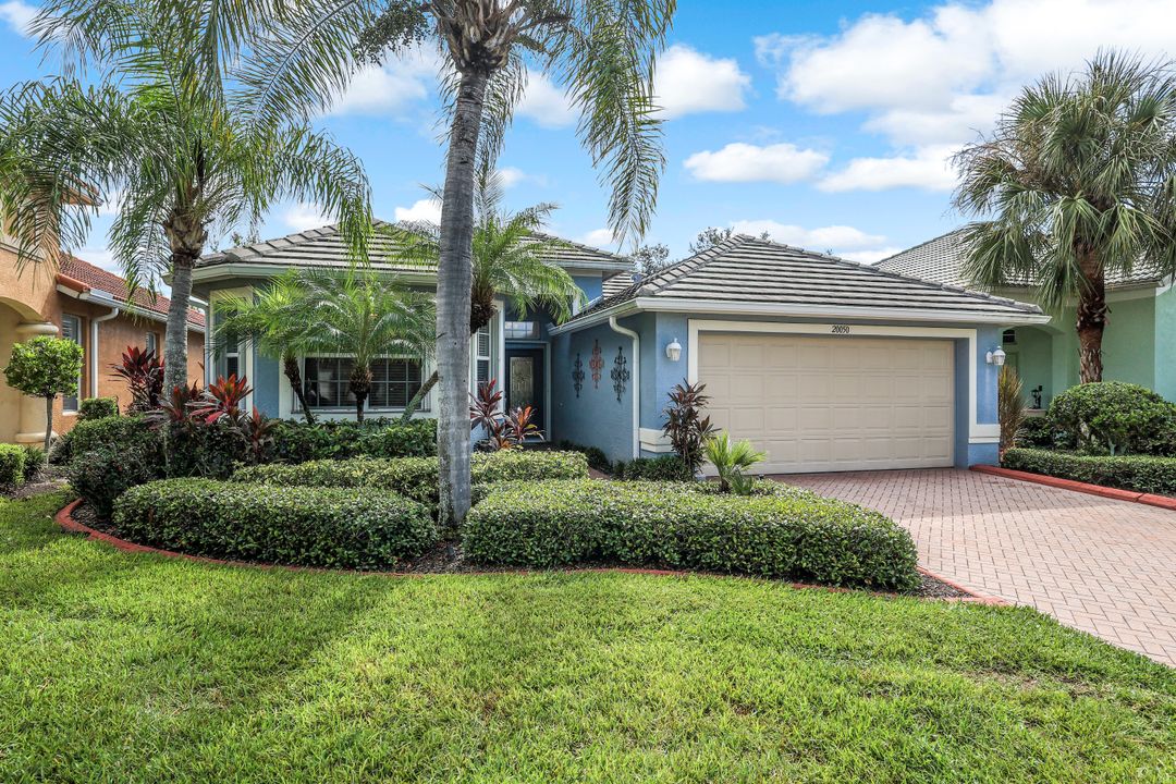 20050 Rookery Dr, Estero, FL 33928