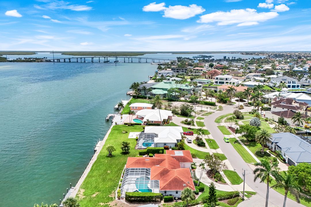 1268 Laurel Ct, Marco Island, FL 34145
