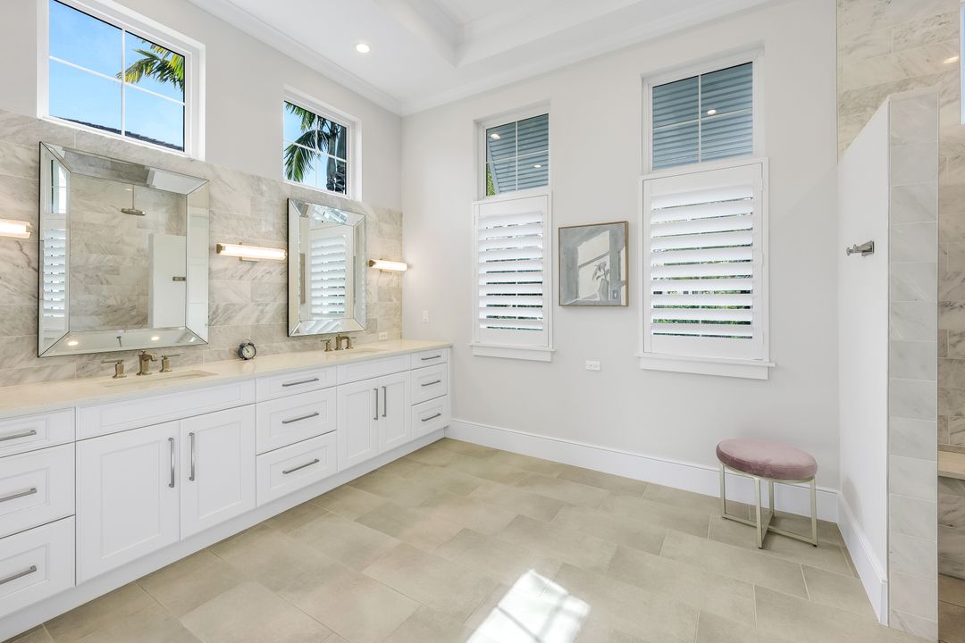 16415 Seneca Way, Naples, FL 34110