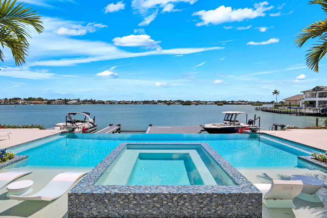 1631 Collingswood Ct, Marco Island, FL 34145