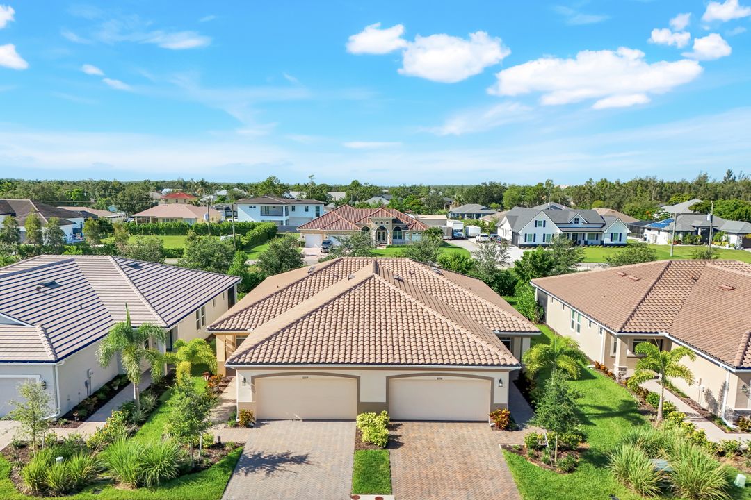 10341 Bonavie Cv Dr, Fort Myers, FL 31570