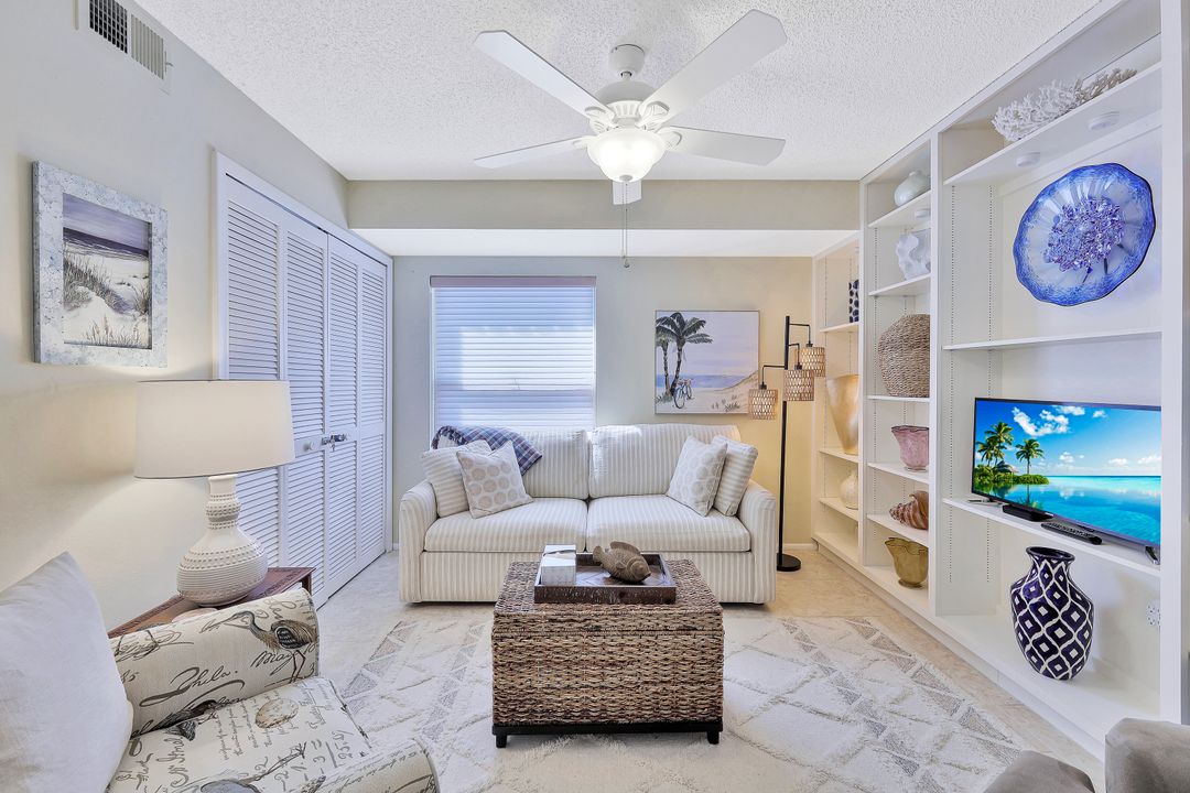 301 Stevens Landing Dr #C-301, Marco Island, FL 34145