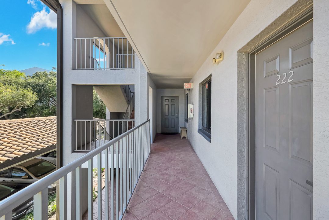 9901 Sunset Cove Ln #222, Fort Myers, FL 33919
