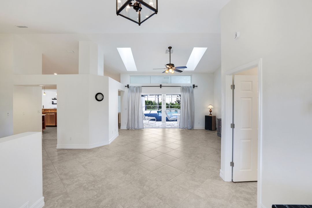 1819 Princess Ct, Naples, FL 34110