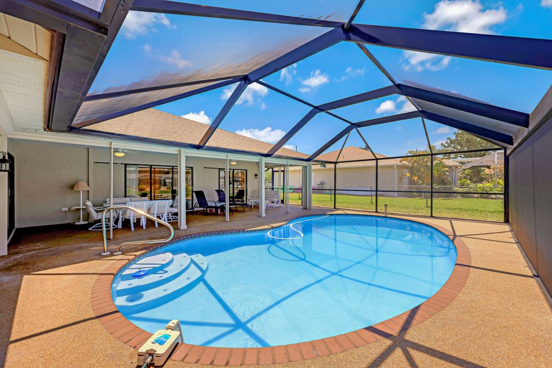 5032 Skyline Blvd, Cape Coral, FL 33914