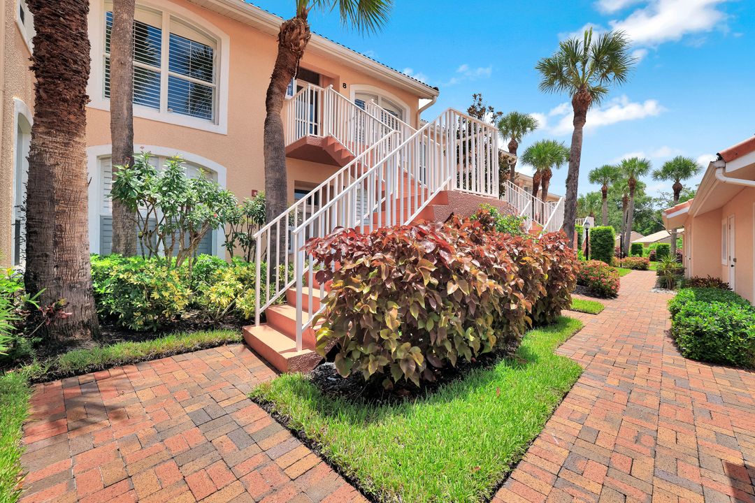 1940 Cascades Dr #8, Naples, FL 34112