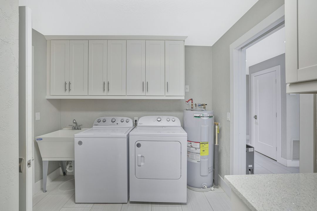 291 W Flamingo Cir, Marco Island, FL 34145