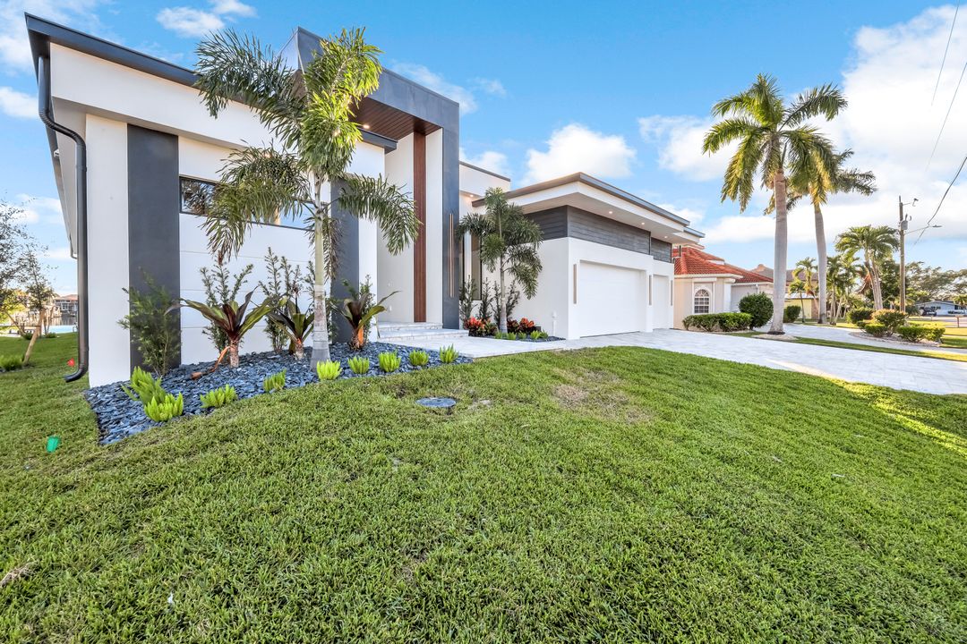 122 SW 58th St, Cape Coral, FL 33914