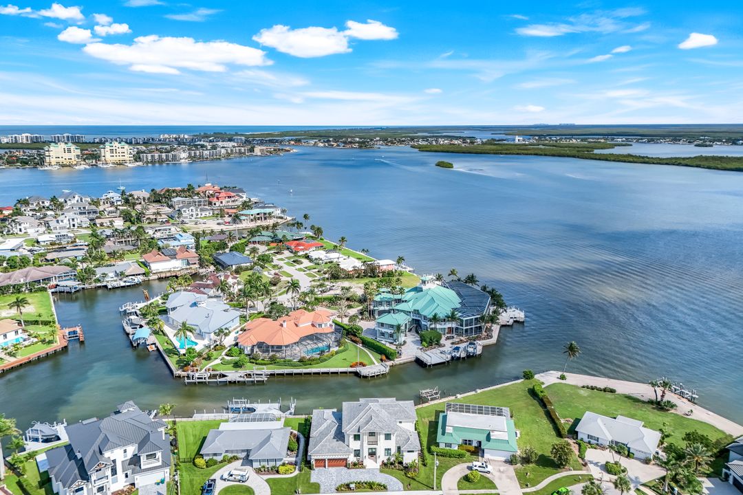 960 Iris Ct, Marco Island, FL 34145