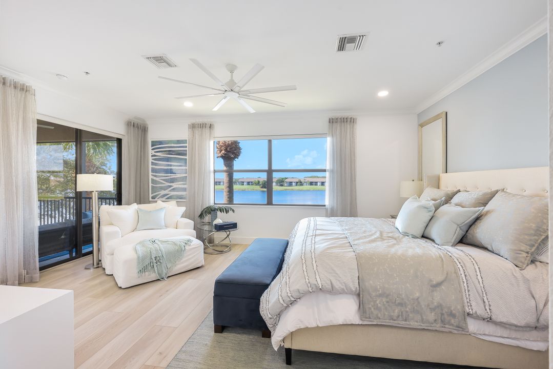 10450 Smoke House Bay Dr #201, Naples, FL 34120