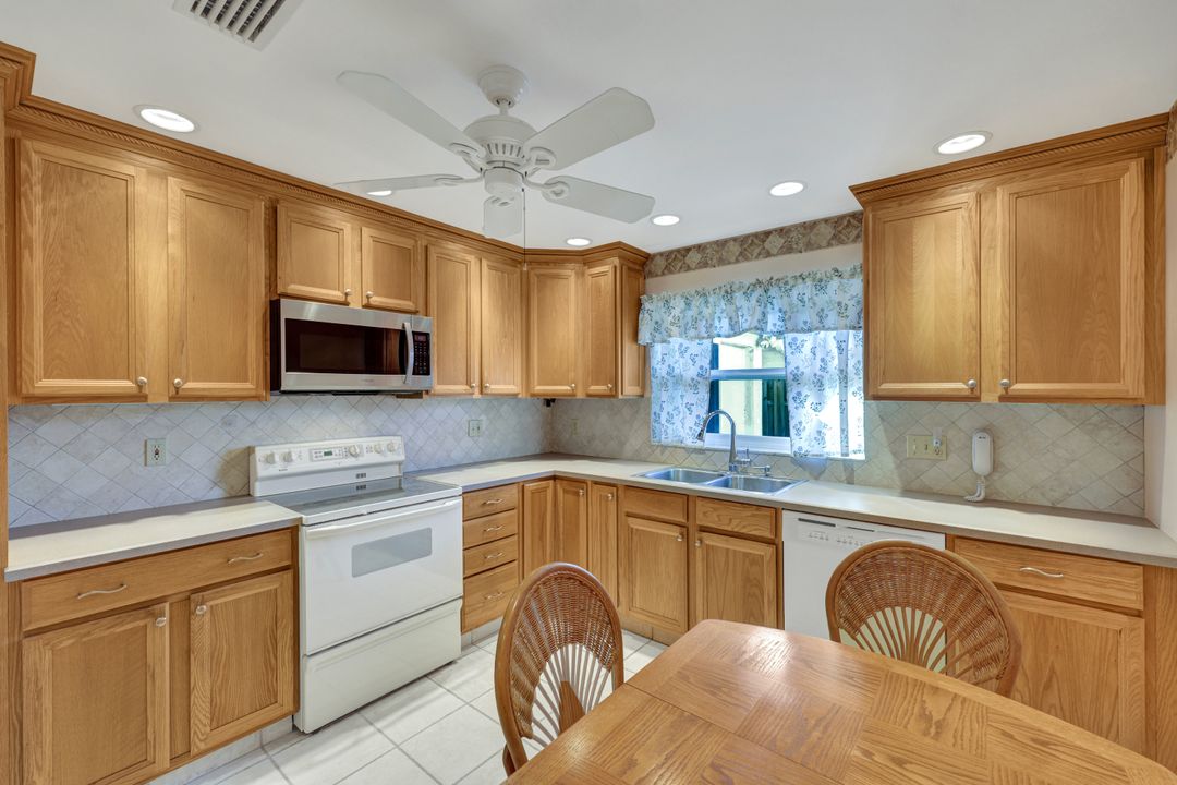 9857 Owlclover St, Fort Myers, FL 33919