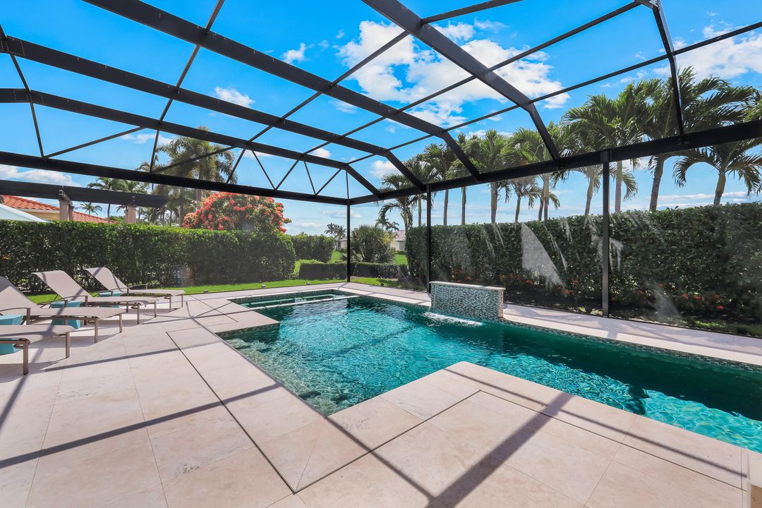 2048 Isla Vista Ln, Naples, FL 34105