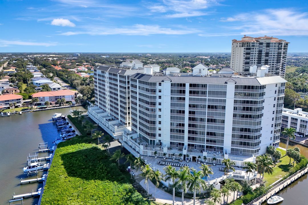 410 Flagship Dr #501, Naples, FL 34108