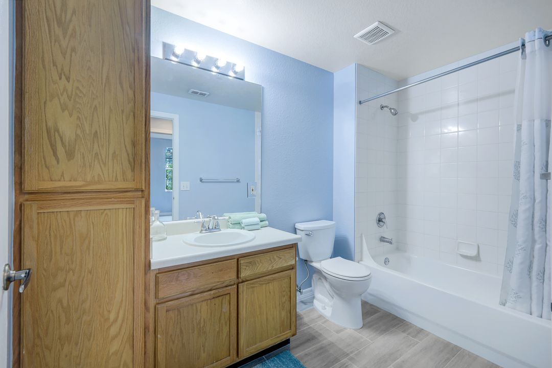 7925 Preserve Cir #325, Naples, FL 34119