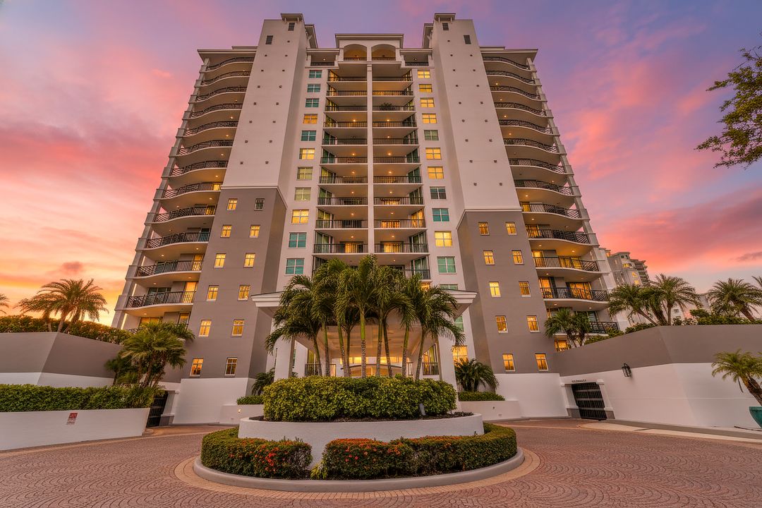 455 Cove Tower Dr #1701, Naples, FL 34110