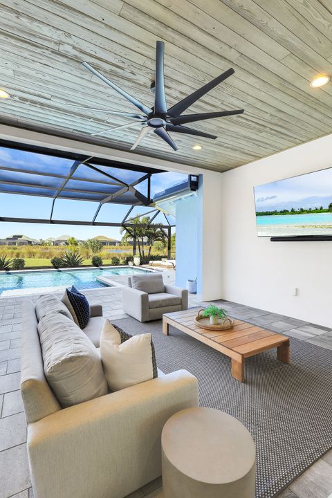 6273 Negril Isle Dr, Naples, FL 34113