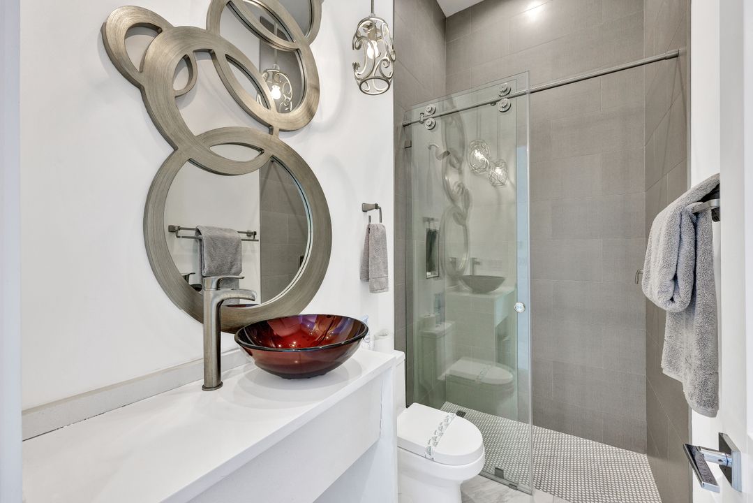 5610 De Soto Ct, Cape Coral, FL 33904