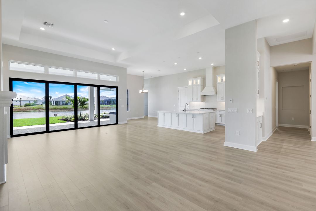 15460 Turin Dr, Naples, FL 34114