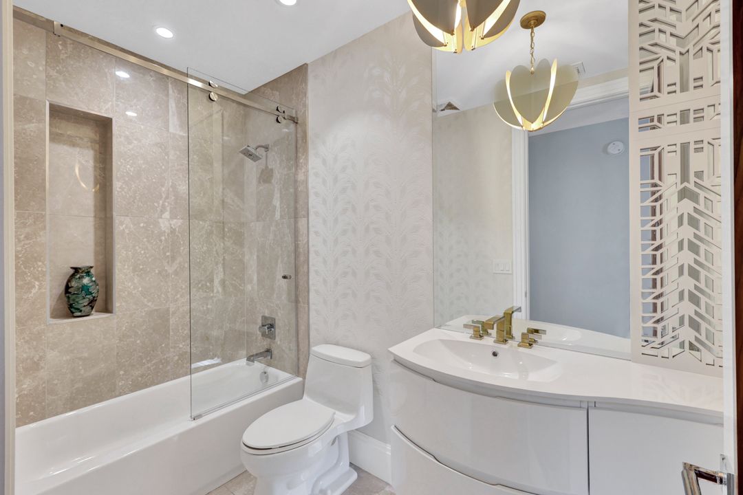 1035 3rd Ave S #201, Naples, FL 34102