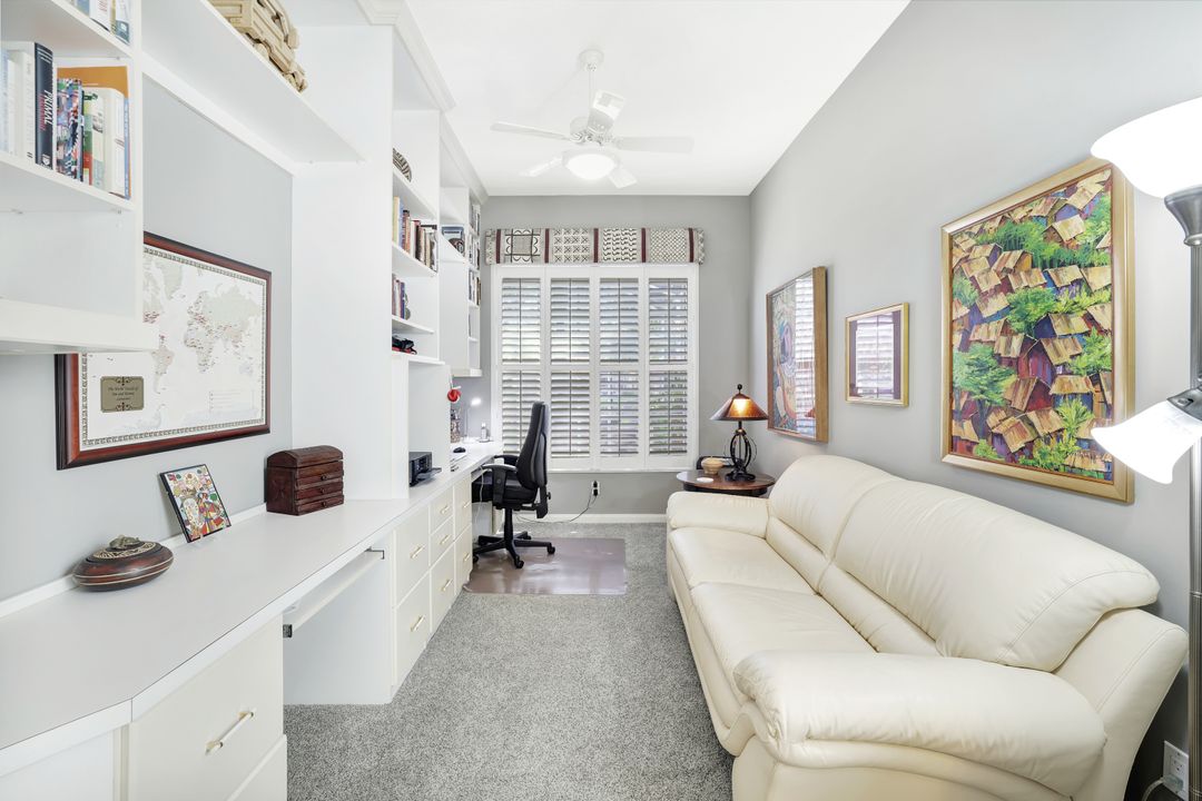 3394 Cerrito Ct, Naples, FL 34109