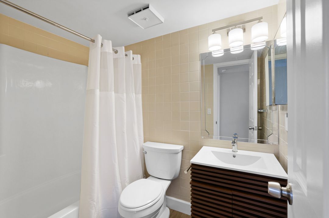 4346 27th Ct SW #101, Naples, FL 34116