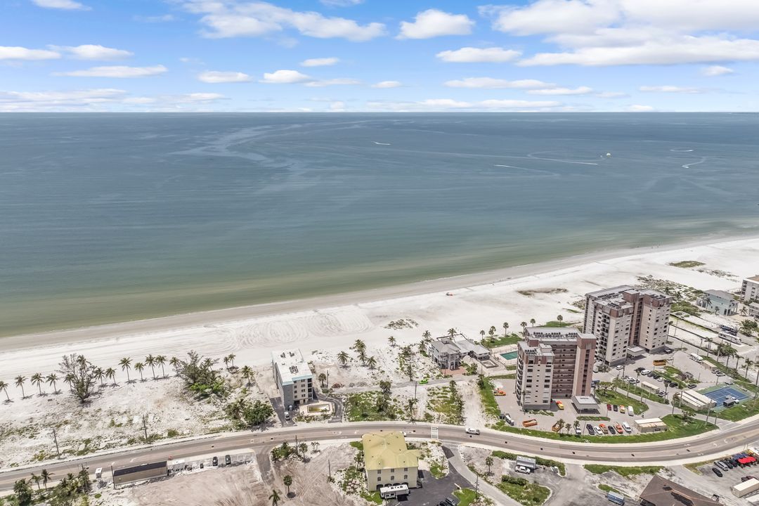 2912 Estero Blvd, Fort Myers Beach, FL 33931