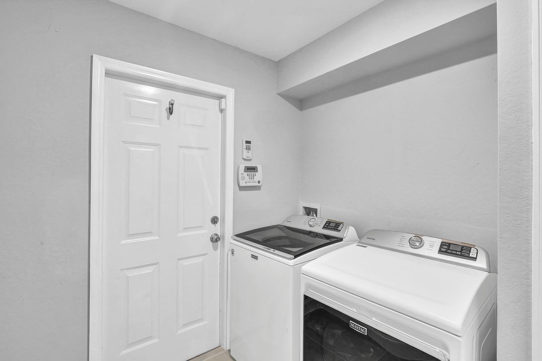 1509 NW 33rd Pl, Cape Coral, FL 33993