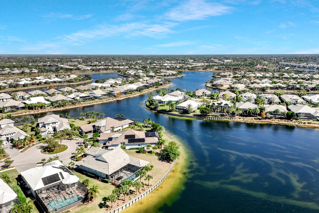 6072 Lucaya Wy, Naples, FL 34112