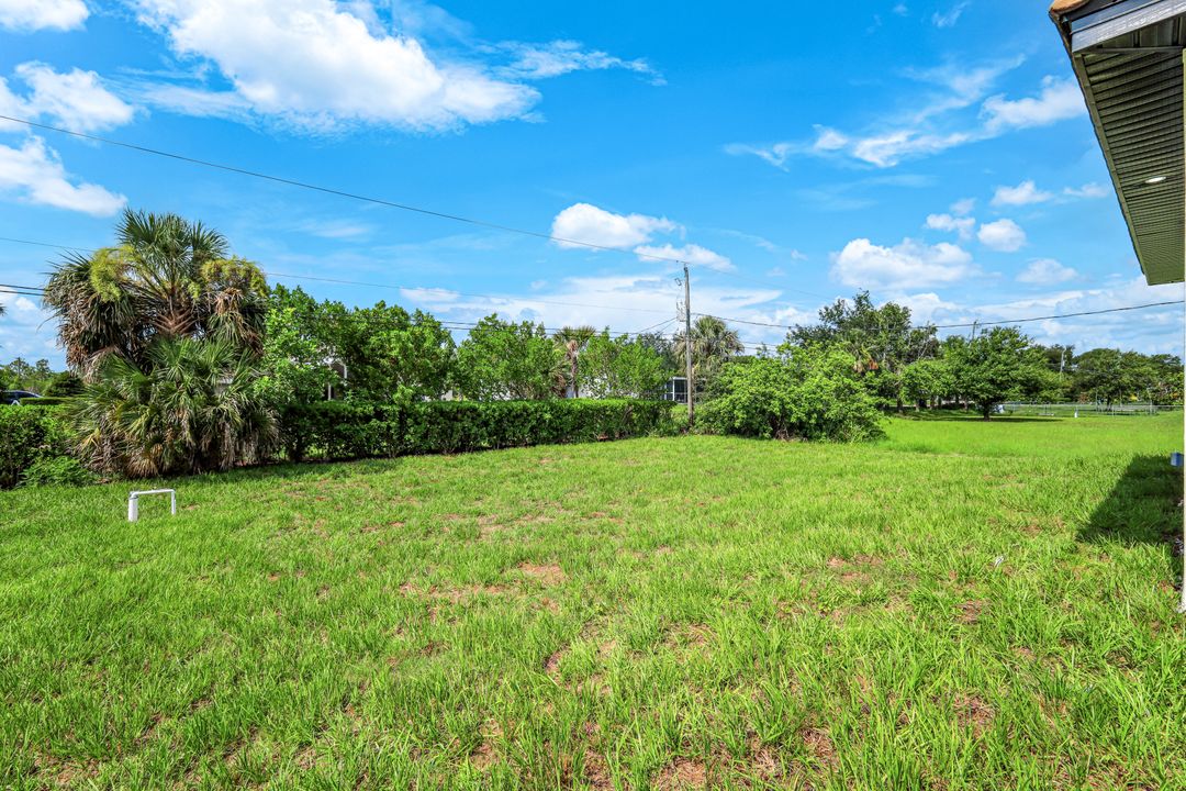 4409 5th St W, Lehigh Acres, FL 33971