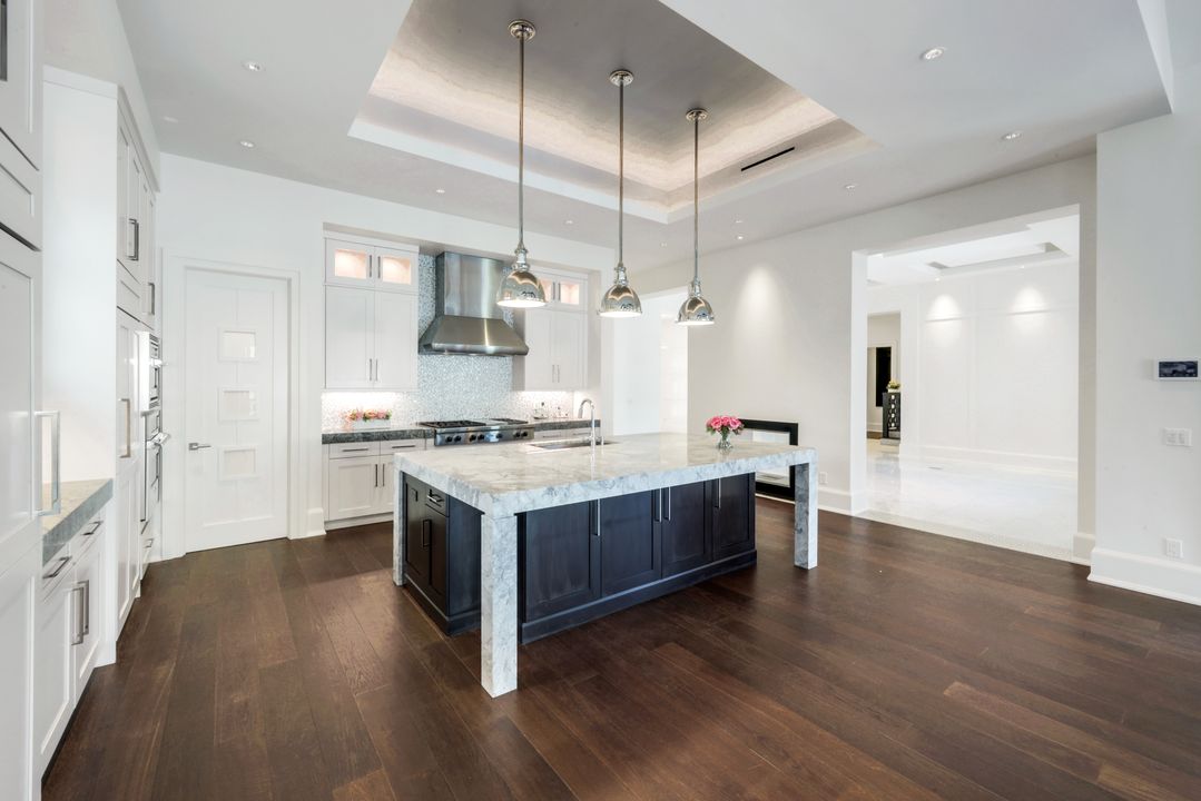 605 Galleon Dr, Naples, FL 34102