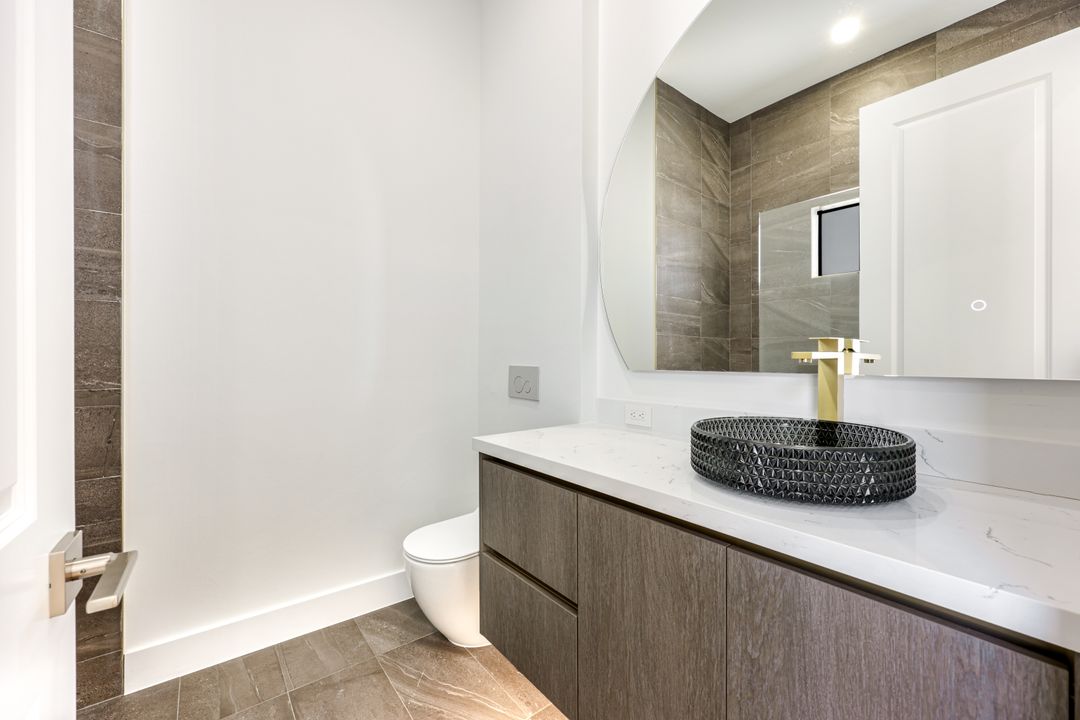 1381 Trail Terrace Dr, Naples, FL 34103