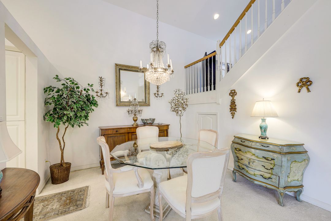 1082 Jardin Dr, Naples, FL 34104