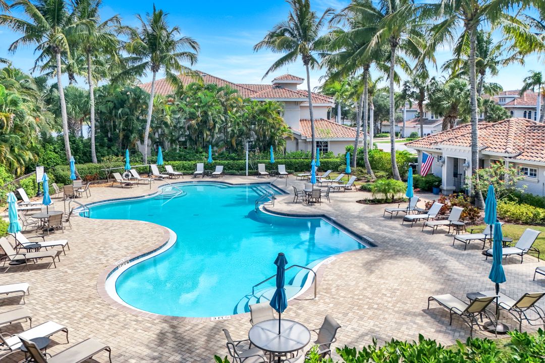 3159 Serena Ln #102, Naples, FL 34114