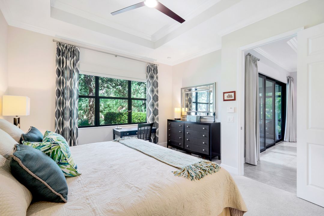 9433 Isla Bella Cir, Bonita Springs, FL 34135