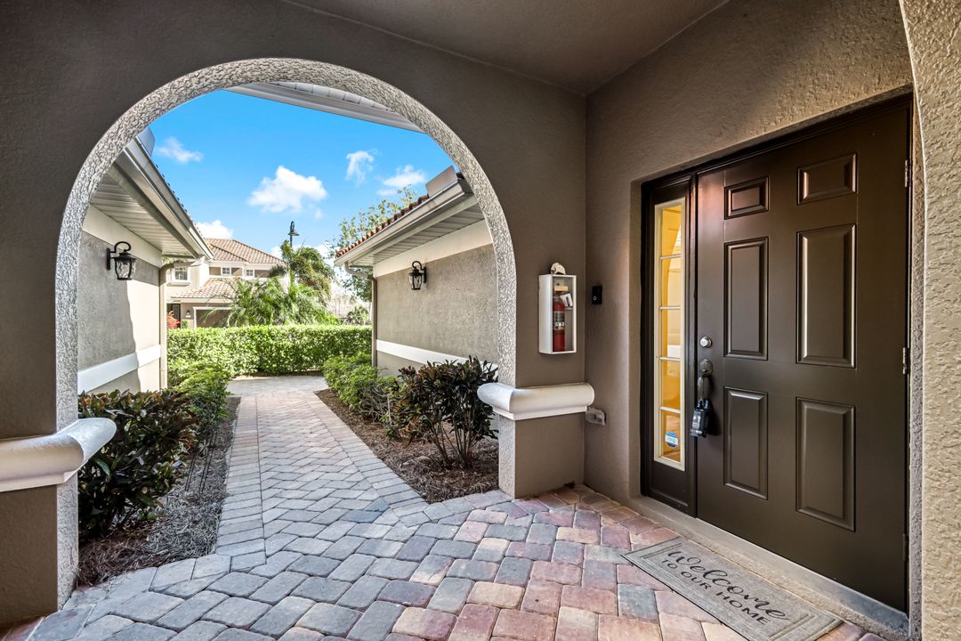 13034 Pennington Pl #201, Fort Myers, FL 33913