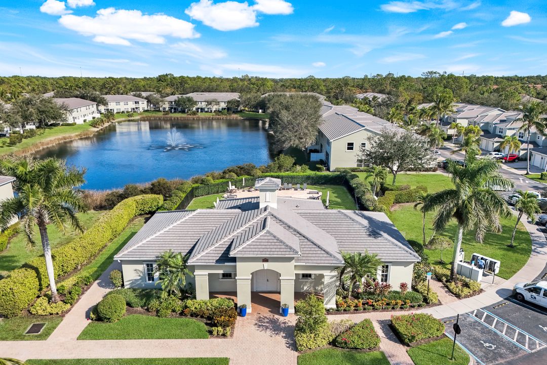 1370 Mariposa Cir #102, Naples, FL 34105