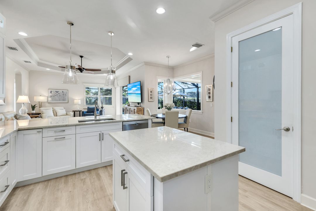 9356 Slate Ct, Naples, FL 34120