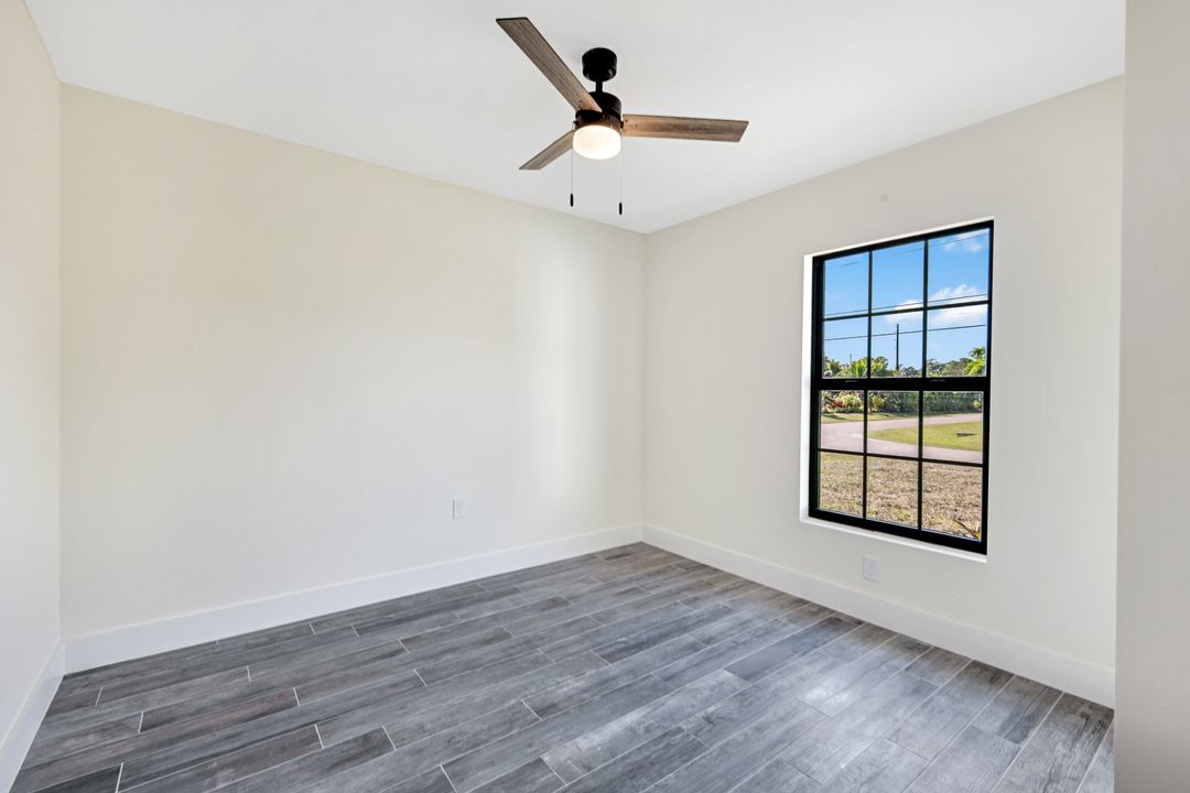 3603 NE 9th Ave, Cape Coral, FL 33909