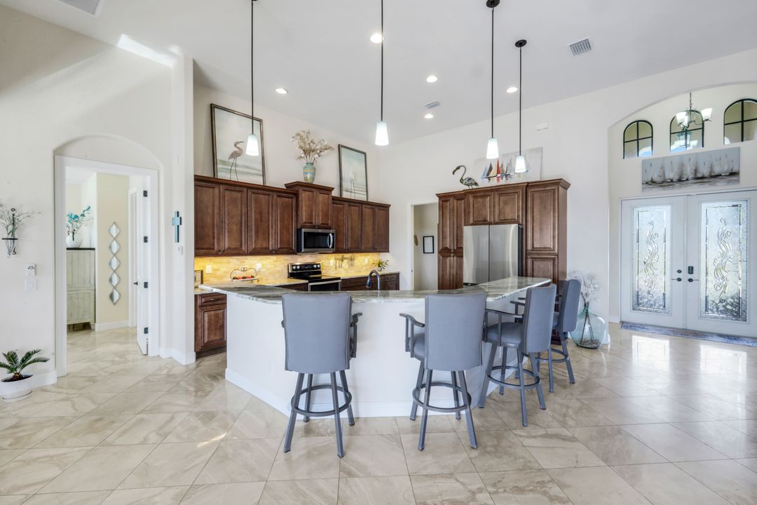 2208 NW 38th Pl, Cape Coral, FL 33993