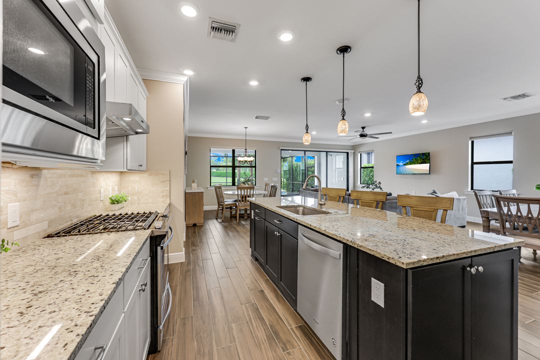 19252 Aqua Shore Dr, Fort Myers , FL 33913