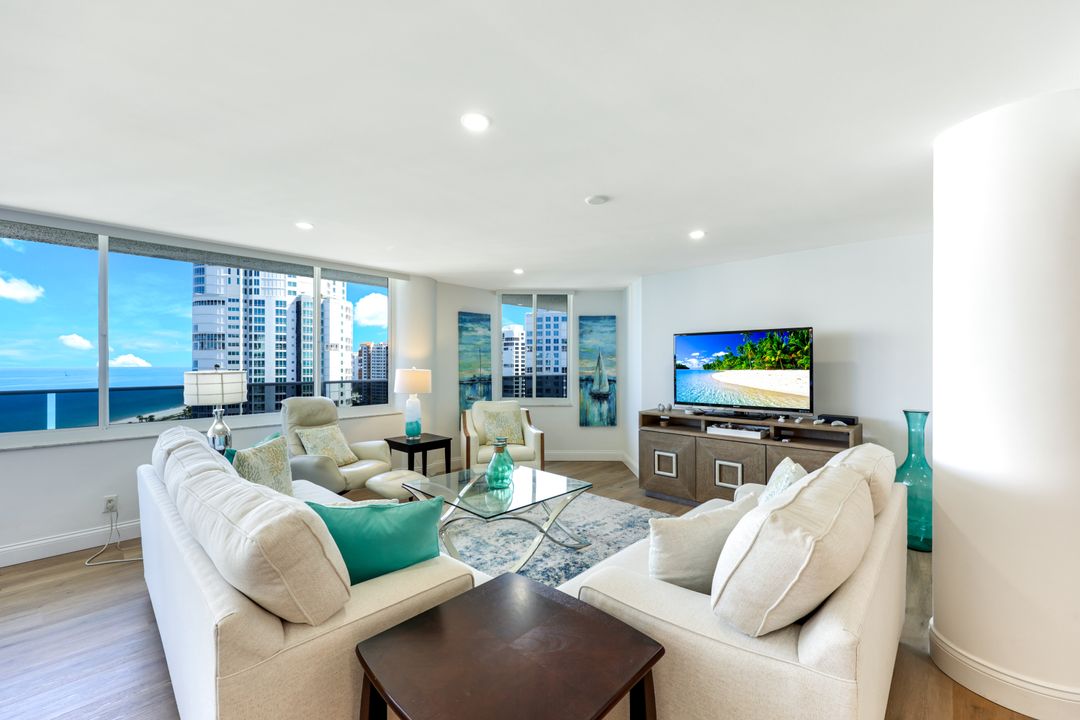4041 Gulf Shore Blvd N #1505, Naples, FL 34103