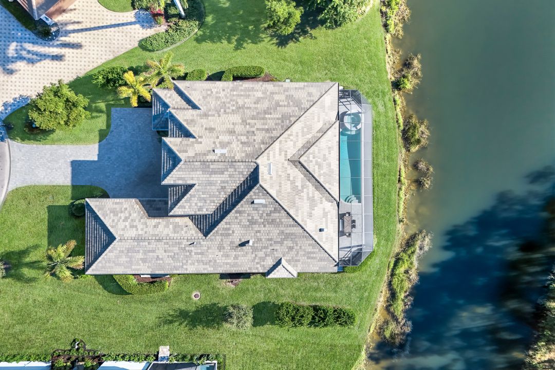 20266 Tiger Ct, Estero, FL 33928