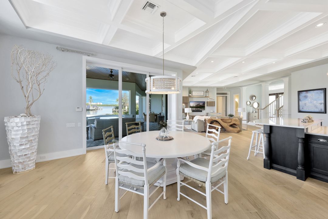 813 Magnolia Ct, Marco Island, FL 34145