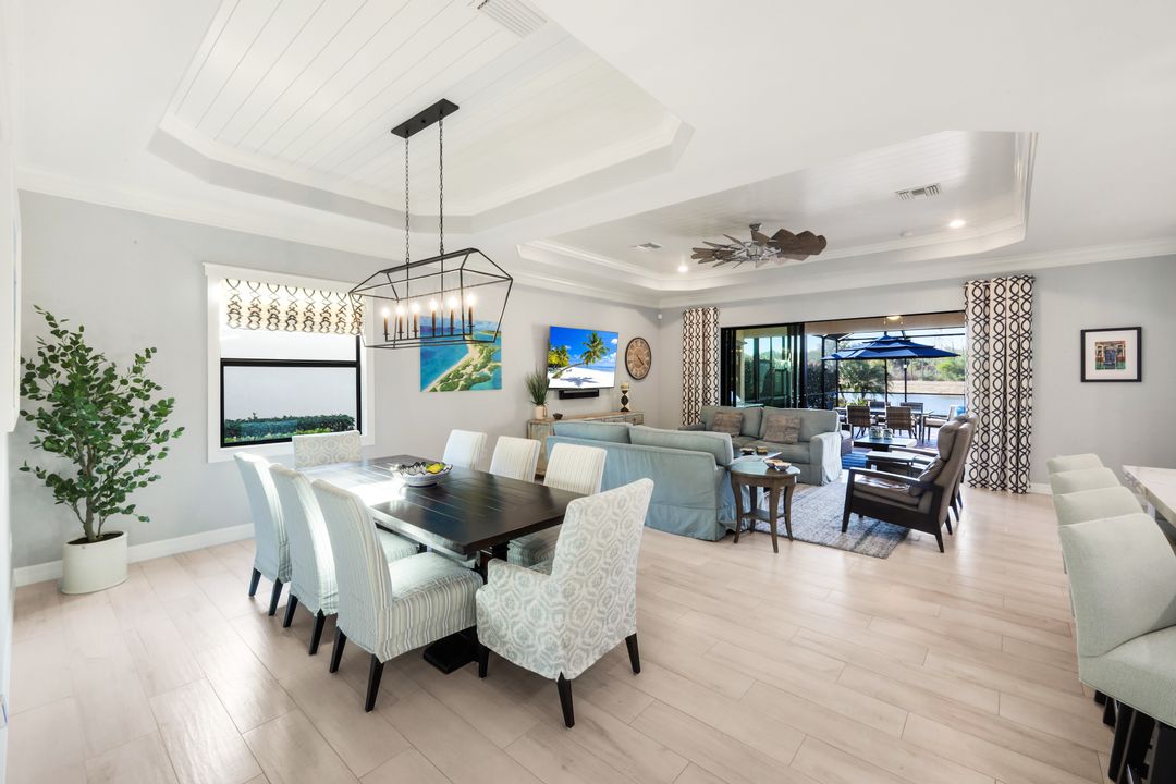 12639 Kinross Ln, Naples, FL 34120