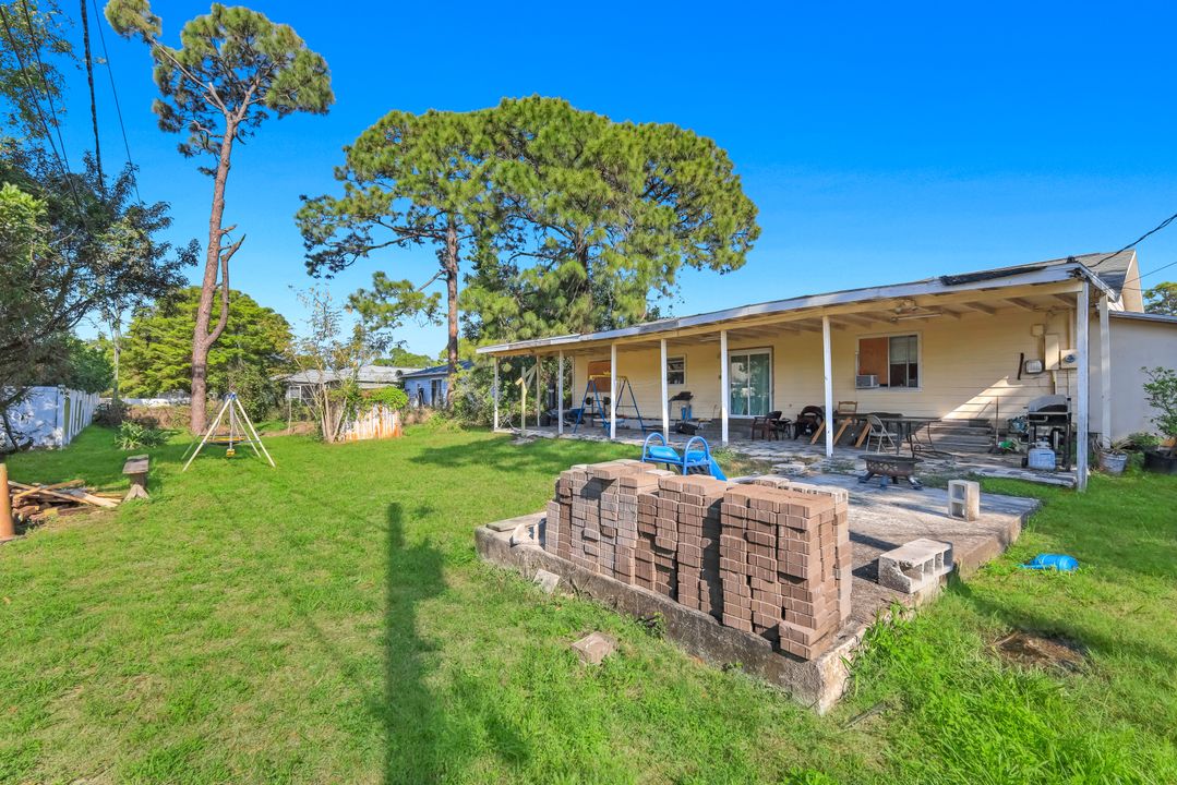 8362 Bamboo Rd, Fort Myers, FL 33967