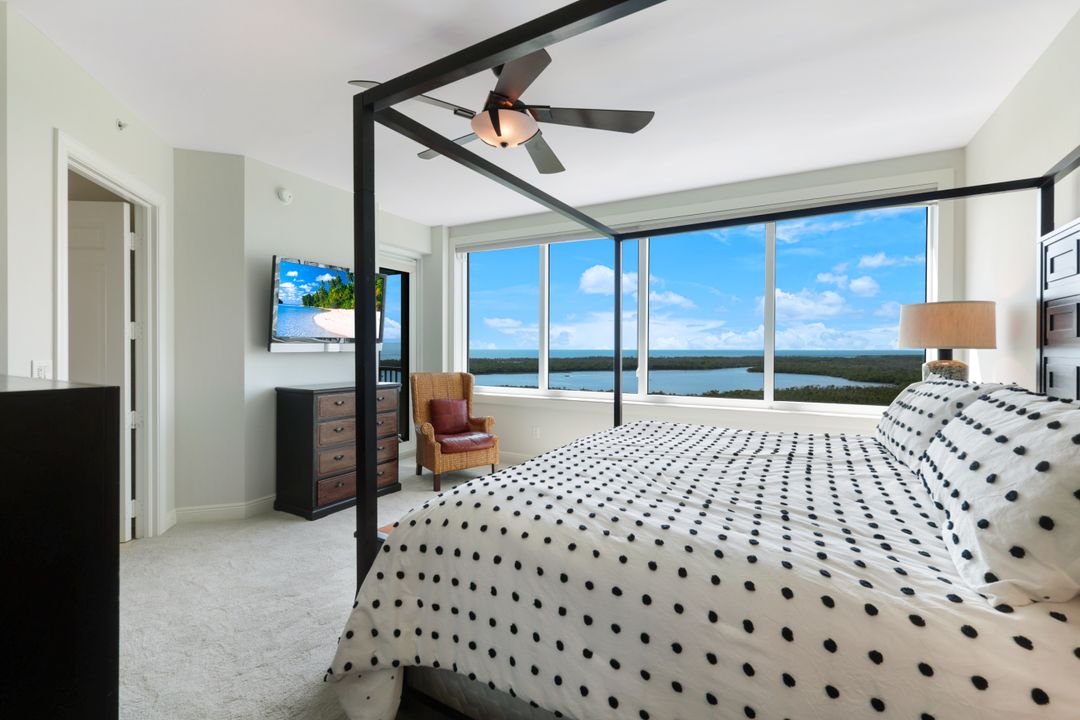 275 Indies Way #1001, Naples, FL 34110