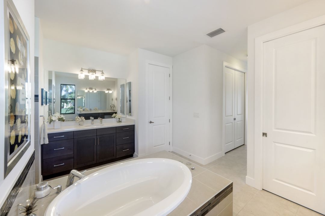 2906 SW 29th Terrace, Cape Coral, FL 33914