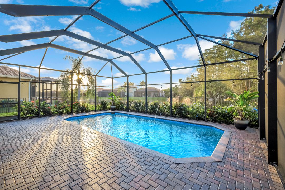 11732 Meadowrun Cir, Fort Myers, FL 33913