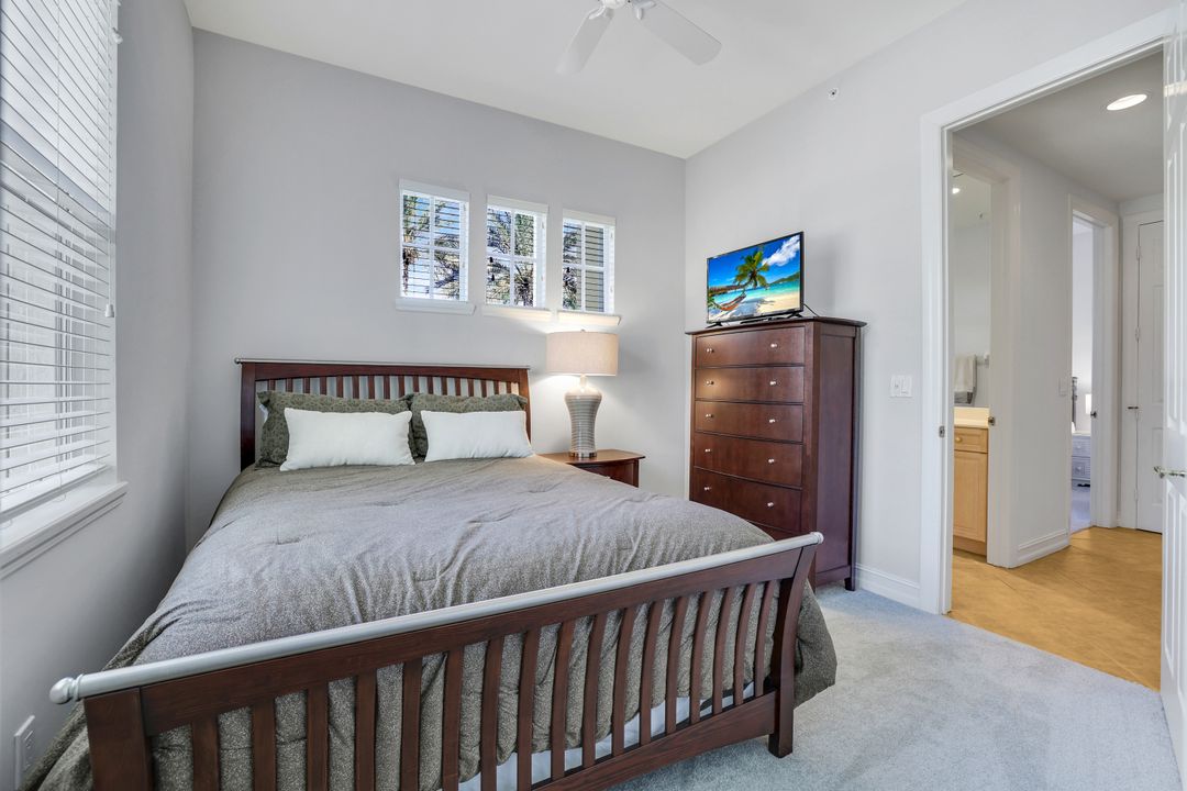 2626 Bolero Dr, Naples, FL 34109